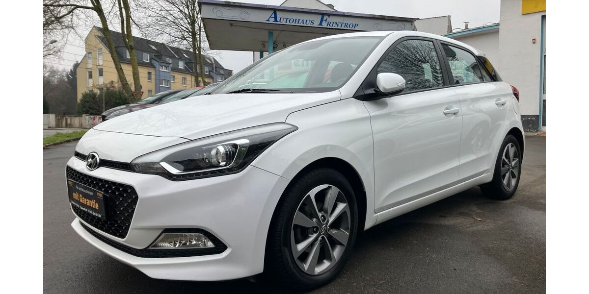 Hyundai i20 53.100 km 8.999 &euro; Essen 45359