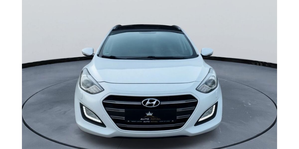 Hyundai i30 90.500 km 11.400 &euro; Weiden 92637