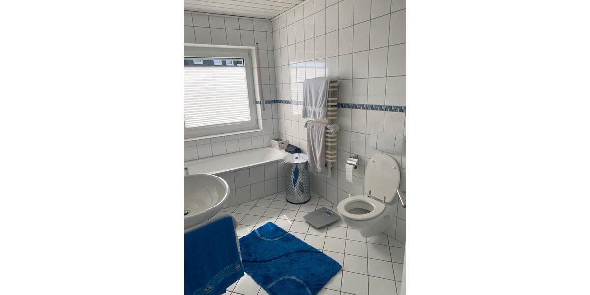 Erdgeschoßwohnung Meschede - 2 Zimmer, 90 m&sup2;, 1.300&euro; | Angebot:26405955
