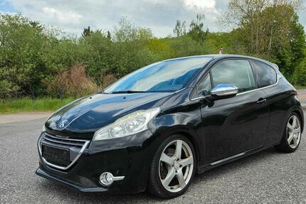 Peugeot 208 120.000 km 4.490 &euro; Frankenberg 09669