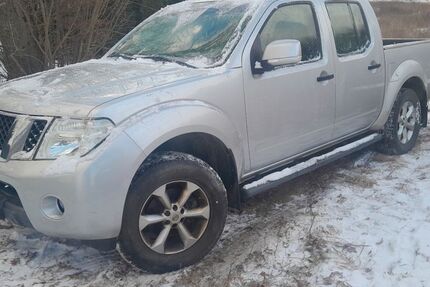 Nissan Navara 129.000 km 9.600 &euro; Bad abbach 93077