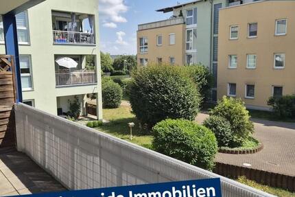Grüne Aussichten inklusive! Helle 2-Zimmer-Wohnung mit Balkon - Wohnung Chemnitz Ebersdorf | Angebot:27023731