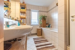 BEZUGSFREI – GROSSE TERRASSE – TAGESLICHTBAD MIT WANNE & DUSCHE – TOP LAGE – STELLPLATZ 2 zimmer