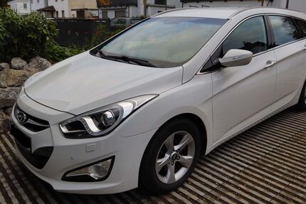 Hyundai i40 143.200 km 7.499 € München 81739