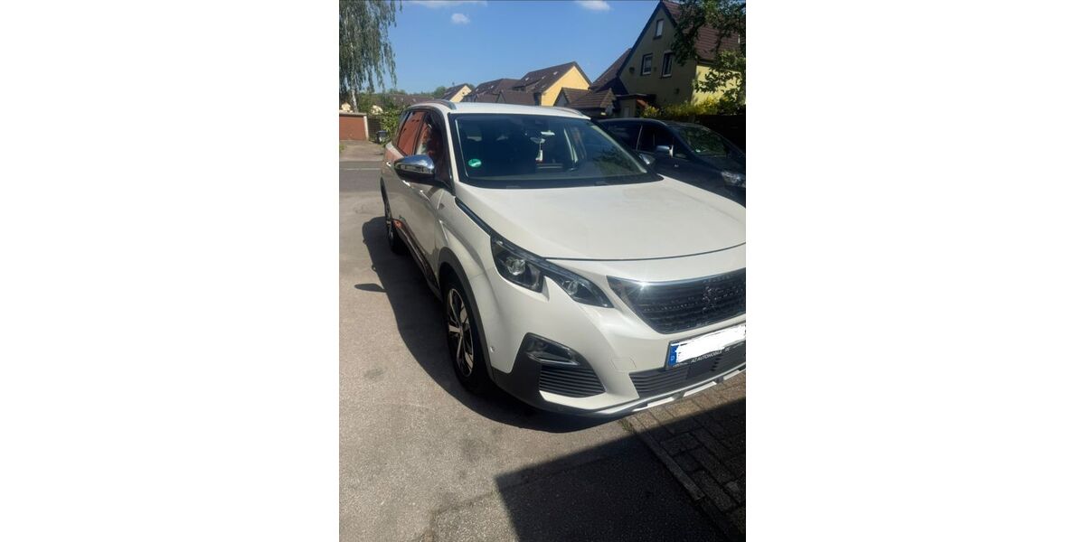 Peugeot 5008 142.000 km 16.200 &euro; Marl 45772