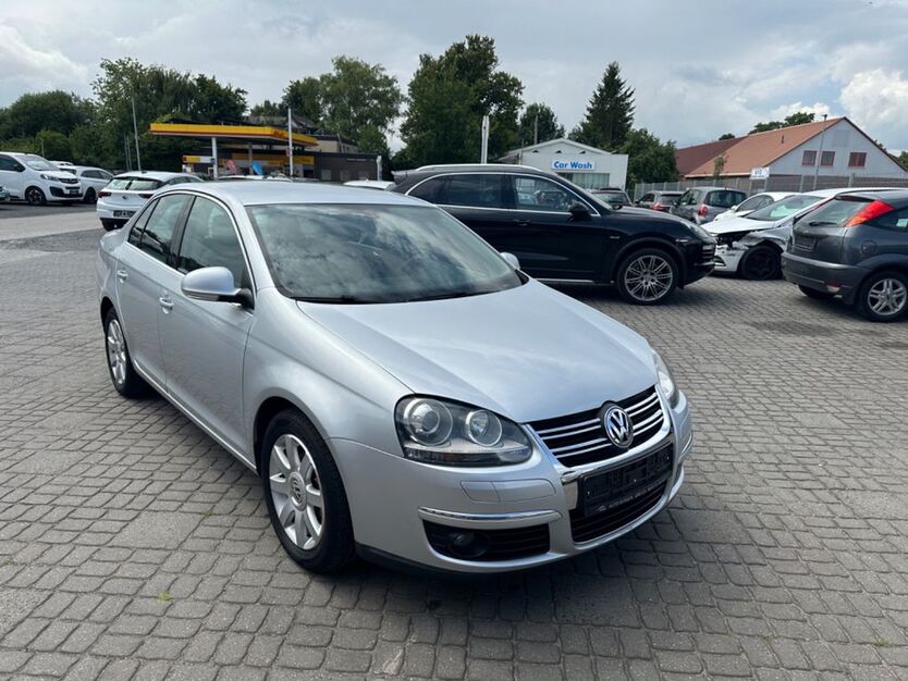 VW Jetta 181.240 km 3.300 € Greven-Reckenfeld 48268