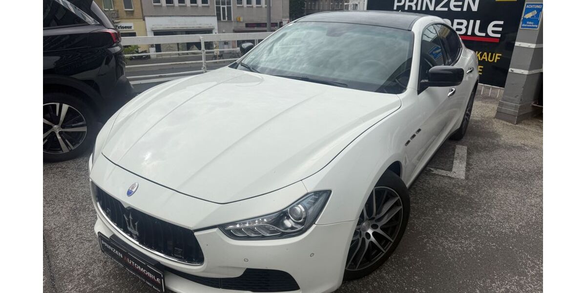 Maserati Ghibli 106.000 km 24.500 &euro; Berlin 10827
