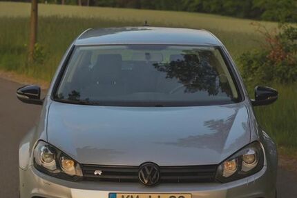 VW Golf 231.000 km 5.750 &euro; Königsbrück 01936