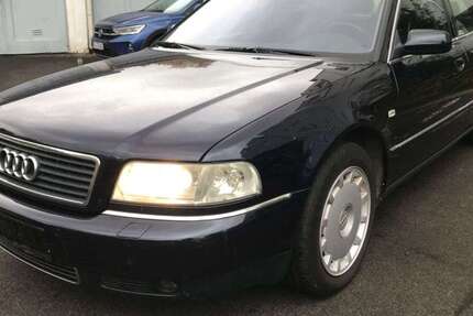Audi A8 274.000 km 6.800 € Fulda 36037