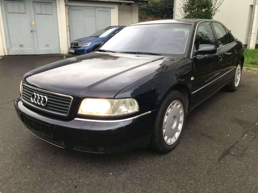 Audi A8 274.000 km 6.800 € Fulda 36037
