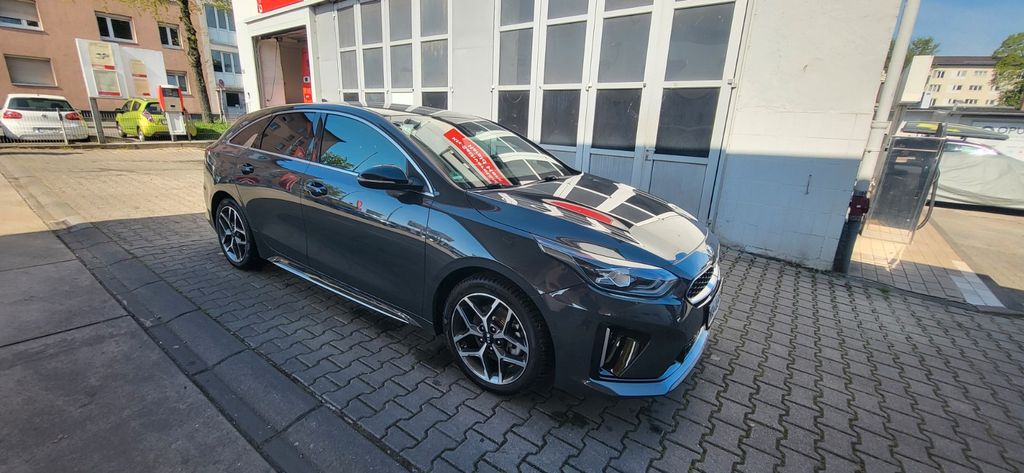 Kia pro ceed / ProCeed 93.200 km 17.900 &euro; Mannheim 68305