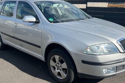 Skoda Octavia 199.000 km 2.900 &euro; Hanau 63452