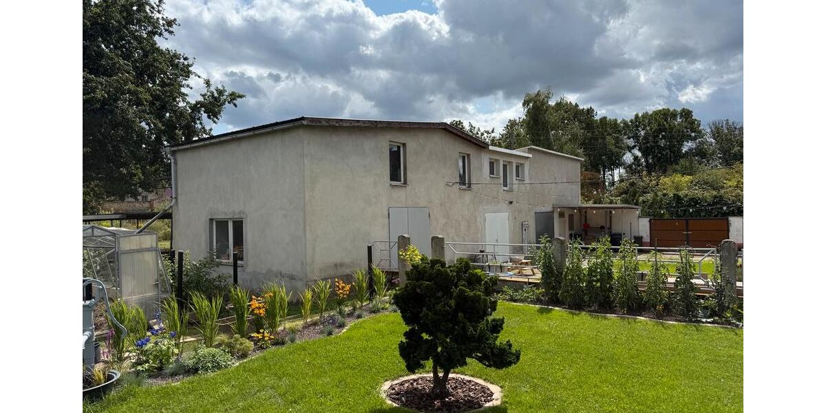 6 Zimmer Wohnung im Umbau zu 1.9.26 zimmer