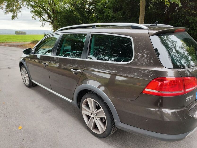 VW Passat Alltrack 199.000 km 10.950 € Lauenförde 37697