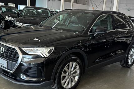 Audi Q3 105.359 km 24.800 &euro; Hamburg 20537