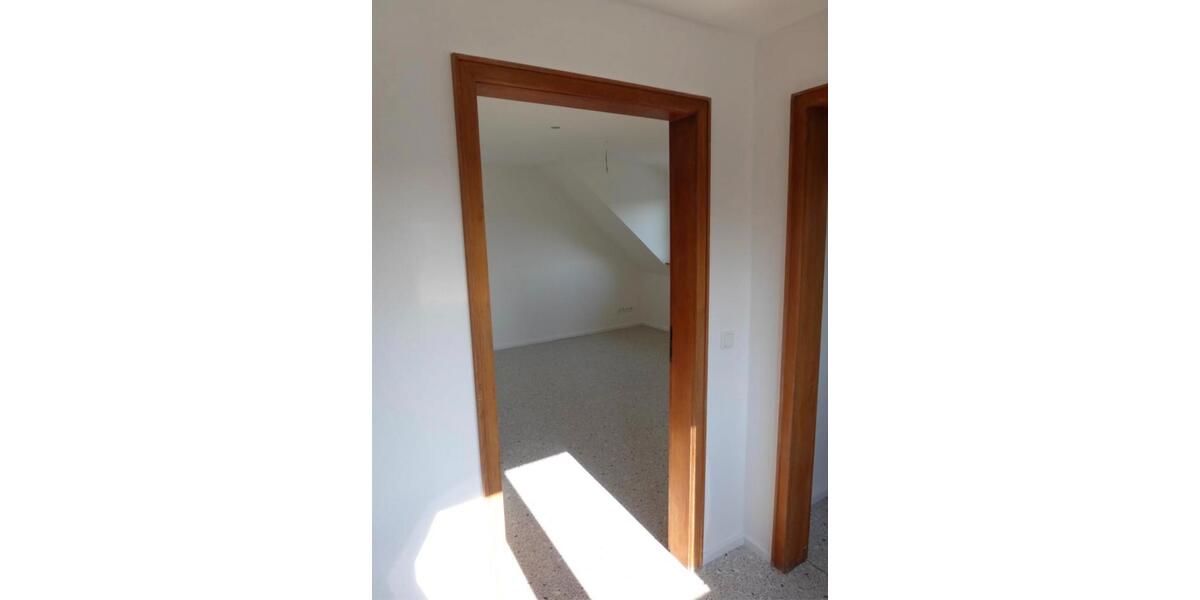 Dachgeschoßwohnung Ingelheim am Rhein - 2 Zimmer, 40 m&sup2;, 650&euro; | Angebot:26350354