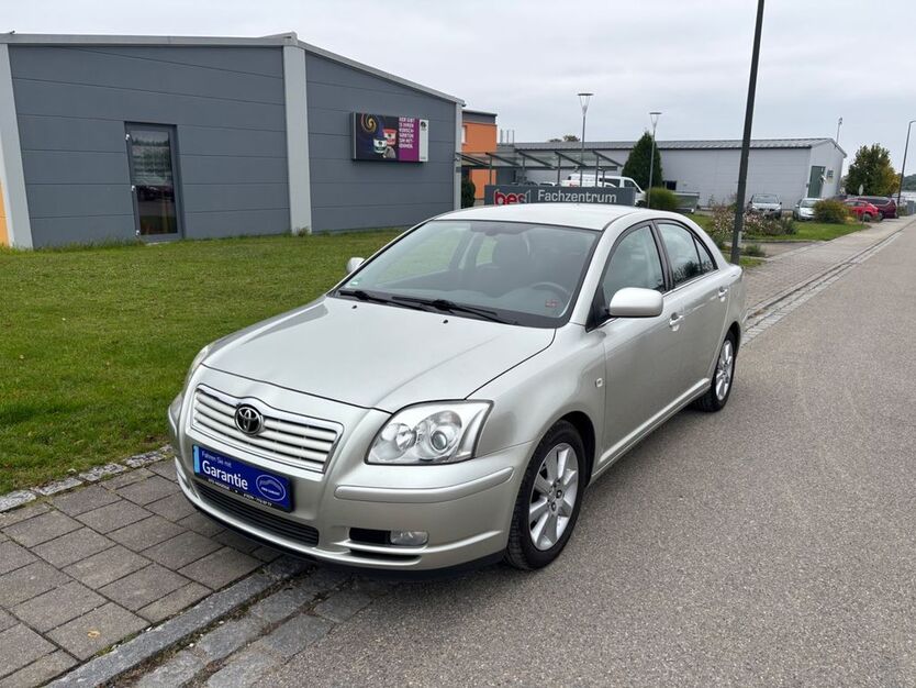 Toyota Avensis 133.500 km 3.999 € stammham 85134