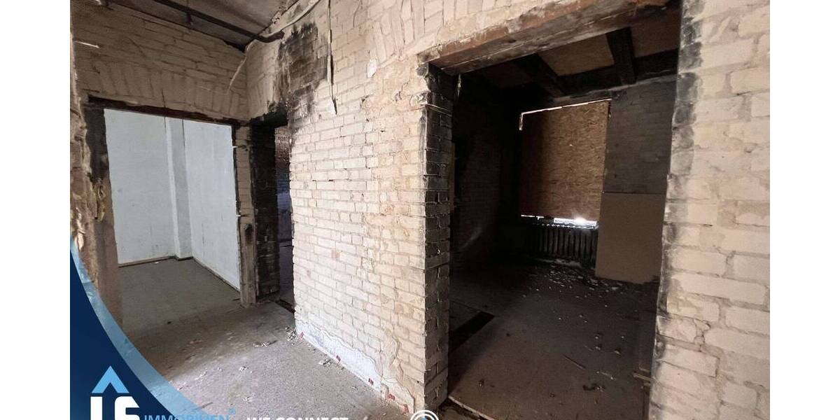 Doppelhaushälfte Tangermünde - 5 Zimmer, 141 m&sup2;, 84.000&euro; | Angebot:26308502