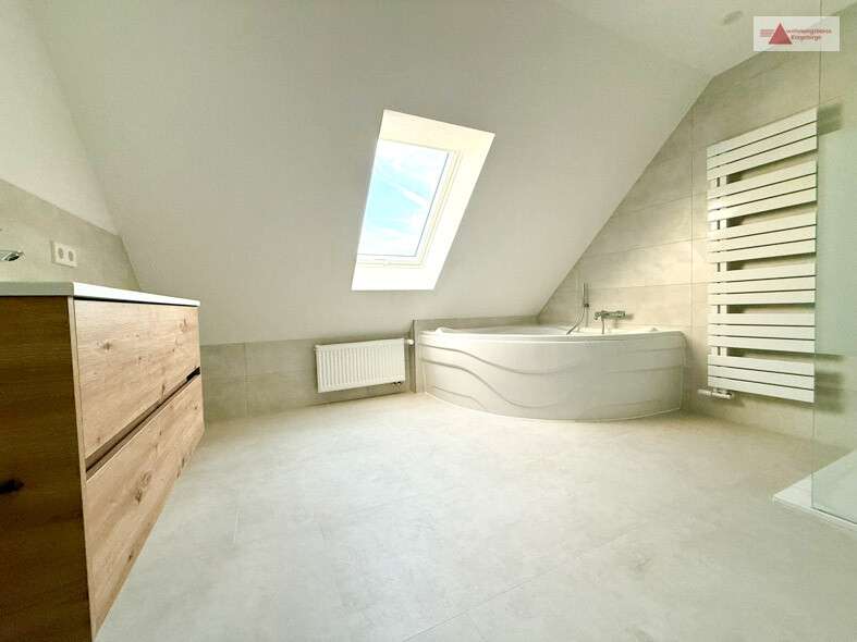 Etagenwohnung Gornau - 3.5 Zimmer, 102 m&sup2;, 159.000&euro; | Angebot:23825216