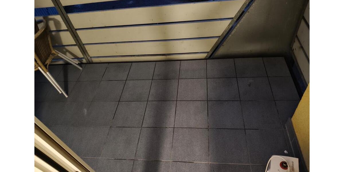 Etagenwohnung Weingarten (Baden) - 2 Zimmer, 70 m&sup2;, 1.000&euro; | Angebot:24444717