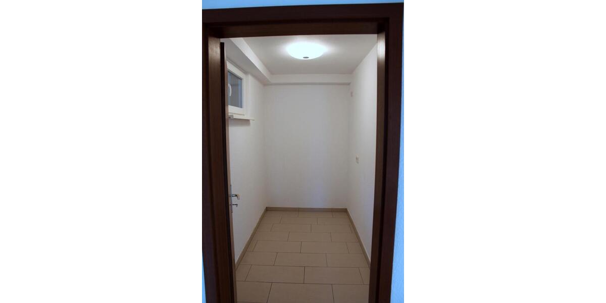 Erdgeschoßwohnung Rotenburg an der Fulda - 2 Zimmer, 67 m&sup2;, 550&euro; | Angebot:26322089