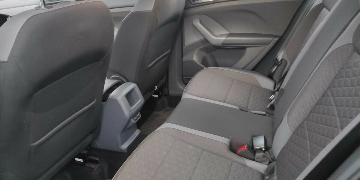 VW T-Cross 1,0 TSI Style NAVI/LED/SHZ/PDC 36.523 km 17.500 &euro; Höchstenbach 57629