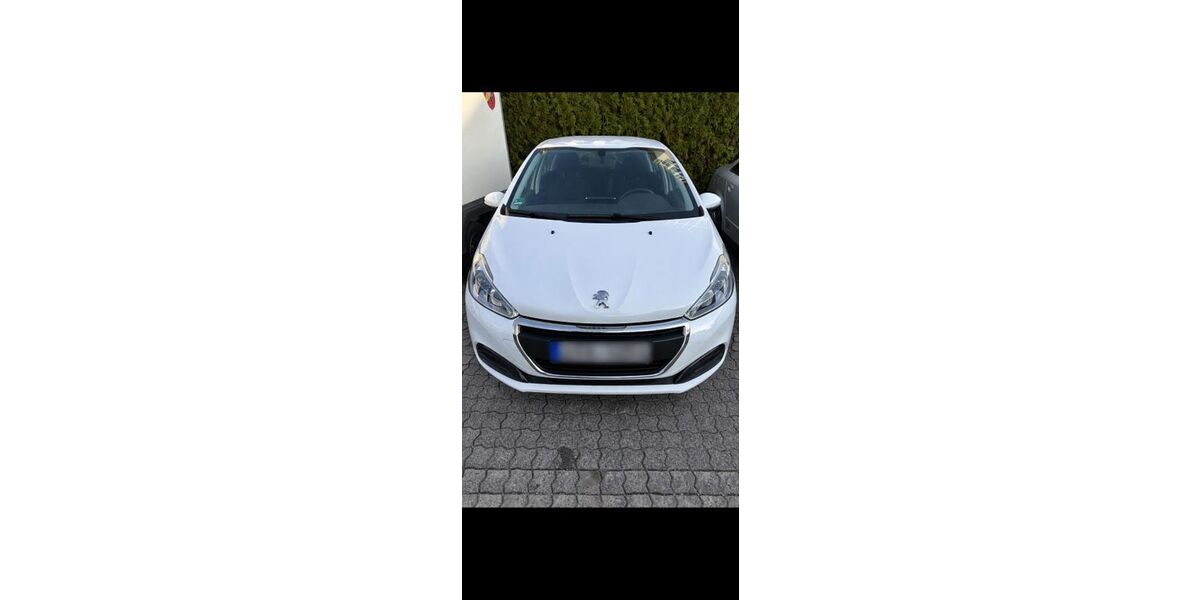 Peugeot 208 70.100 km 6.199 &euro; Gilching 82205