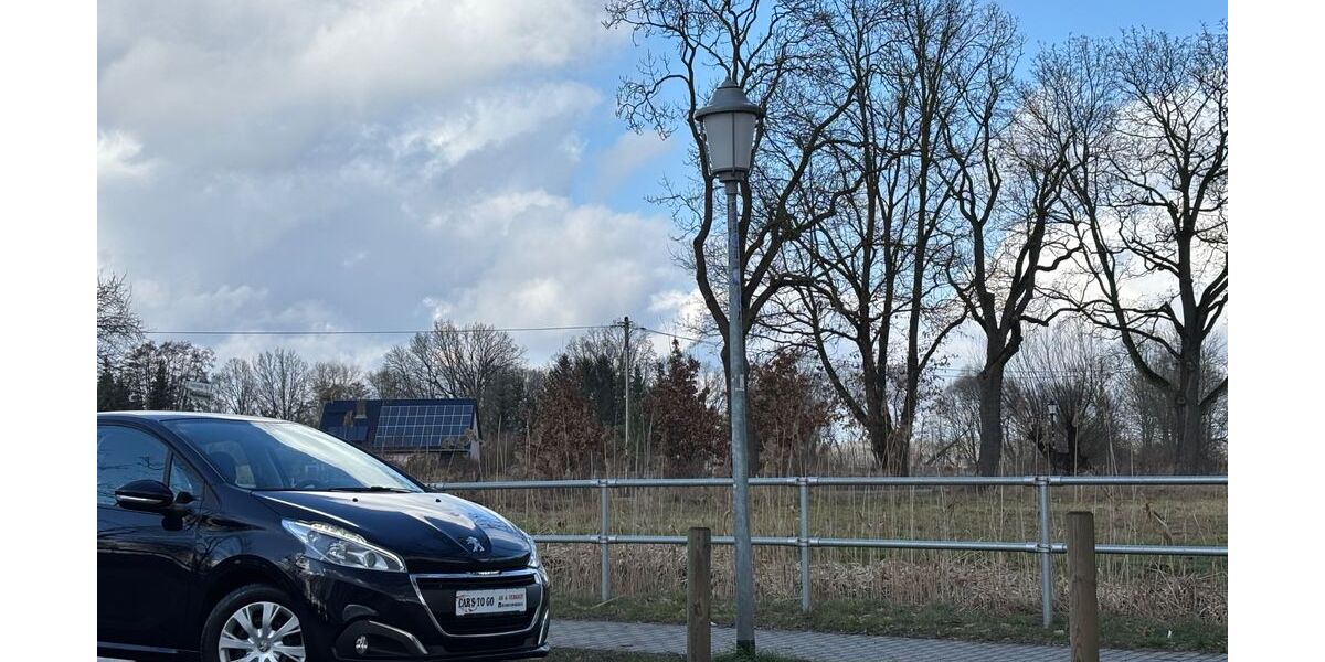 Peugeot 208 108.408 km 6.099 &euro; Nassenheide 16775
