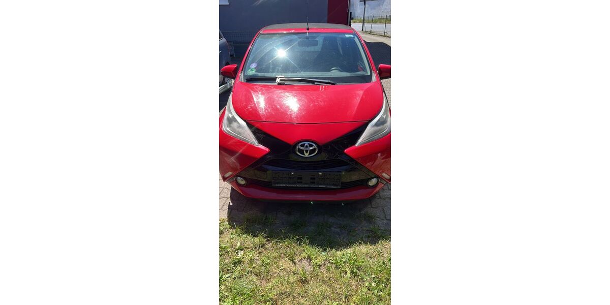 Toyota Aygo (X) 92.120 km 6.650 &euro; Pfungstadt 64319
