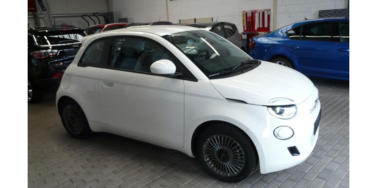 Fiat 500e 14.500 km 18.950 &euro; Genthin 39307