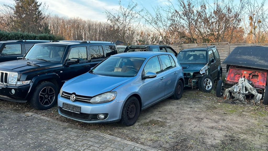 VW Golf 179.000 km 4.485 &euro; Trebbin 14959