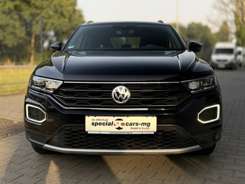 VW T-Roc R-Line 4Motion / CAM / PANO / Standheizung 95.788 km 24.990 € Mönchengladbach 41066