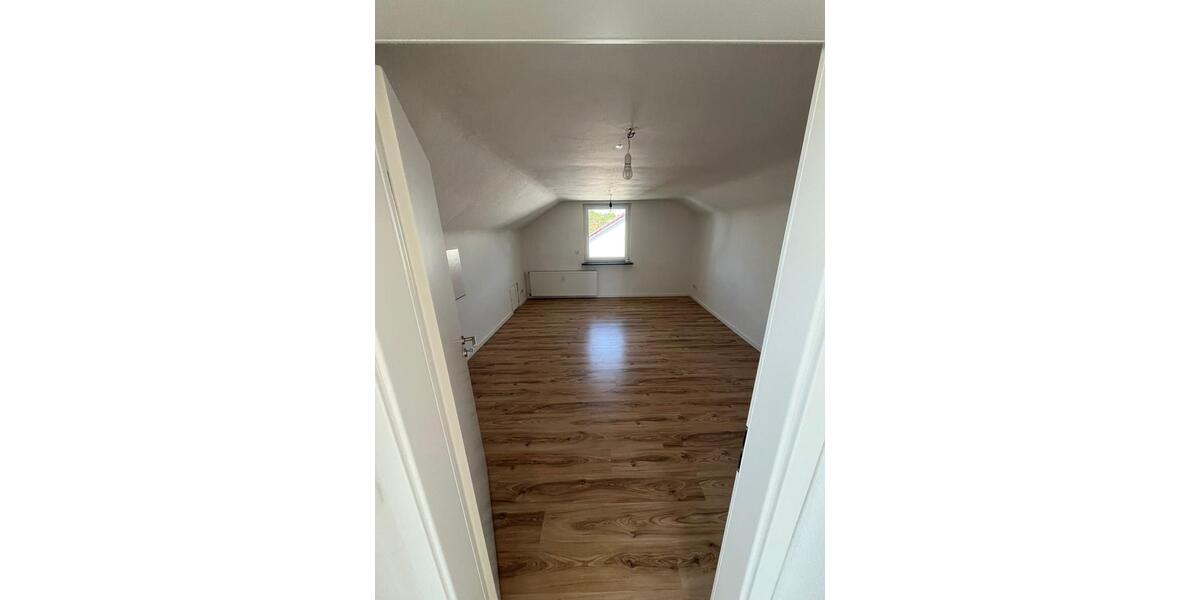 Dachgeschoßwohnung Duderstadt - 2 Zimmer, 42 m&sup2;, 370&euro; | Angebot:25749063