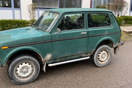 Lada Niva 91.000 km 1.100 € Feldkirchen 85622