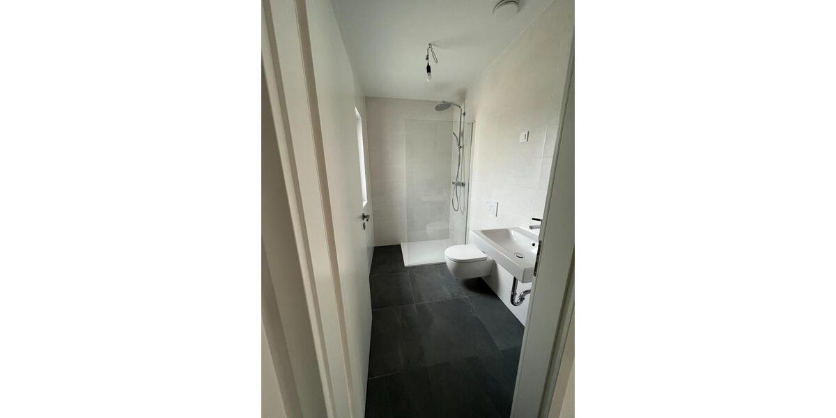 Einfamilienhaus Haselbachtal - 5 Zimmer, 135 m&sup2;, 2.100&euro; | Angebot:23698201