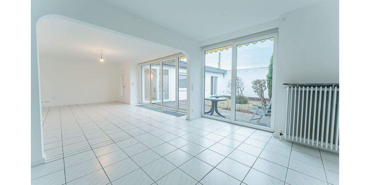 Provisionsfrei - Sanierter Atrium-Bungalow mit 3 Zimmern in Blockdiek! 3 zimmer