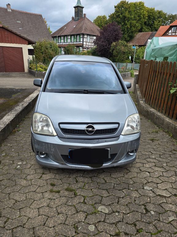 Opel Meriva 242.000 km 2.900 € Kehl 77694