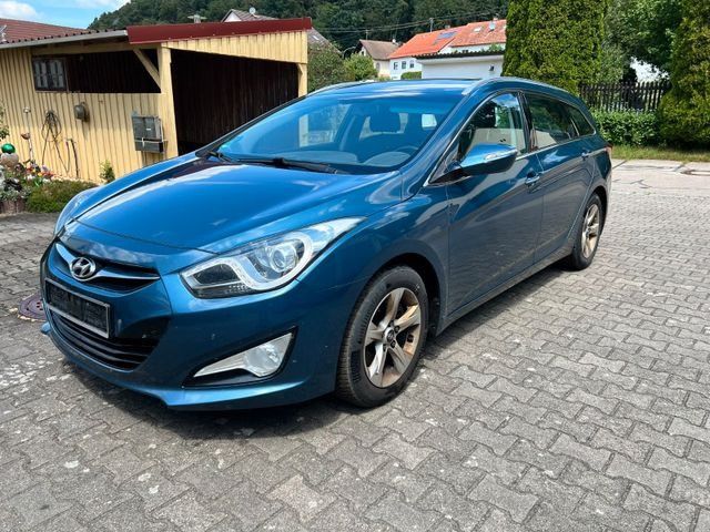 Hyundai i40 394.253 km 3.750 &euro; Berlin 13353