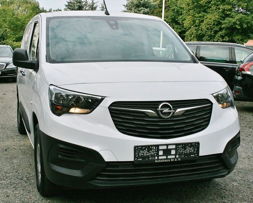 Opel Combo 64.600 km 15.990 € Sponholz bei Neubrandenburg 17039