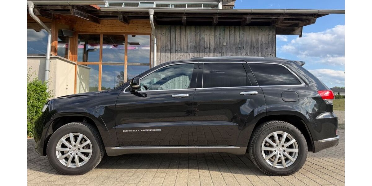 Jeep Grand Cherokee 186.212 km 16.500 &euro; Fronreute 88273