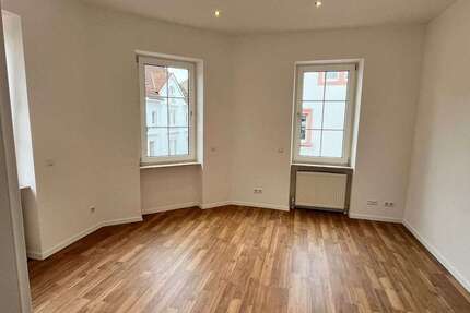 Haus Kaiserslautern Betzenberg - 10 Zimmer, 245 m&sup2;, 599.000&euro; | Angebot:27157190