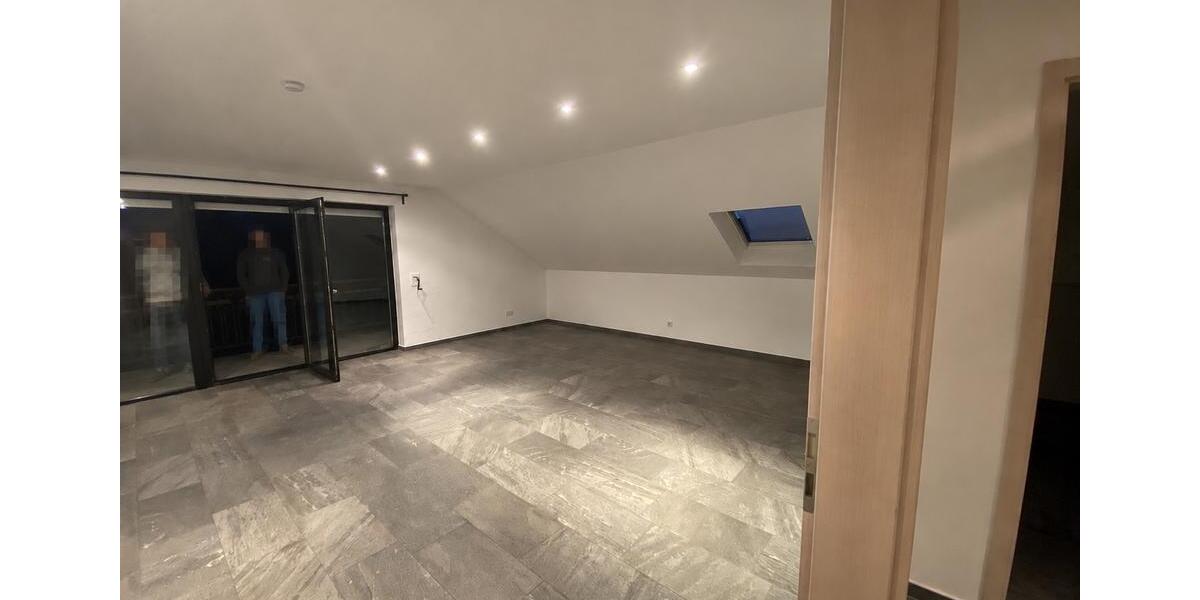 Dachgeschoßwohnung Rittersdorf - 3 Zimmer, 120 m&sup2;, 1.000&euro; | Angebot:26495950