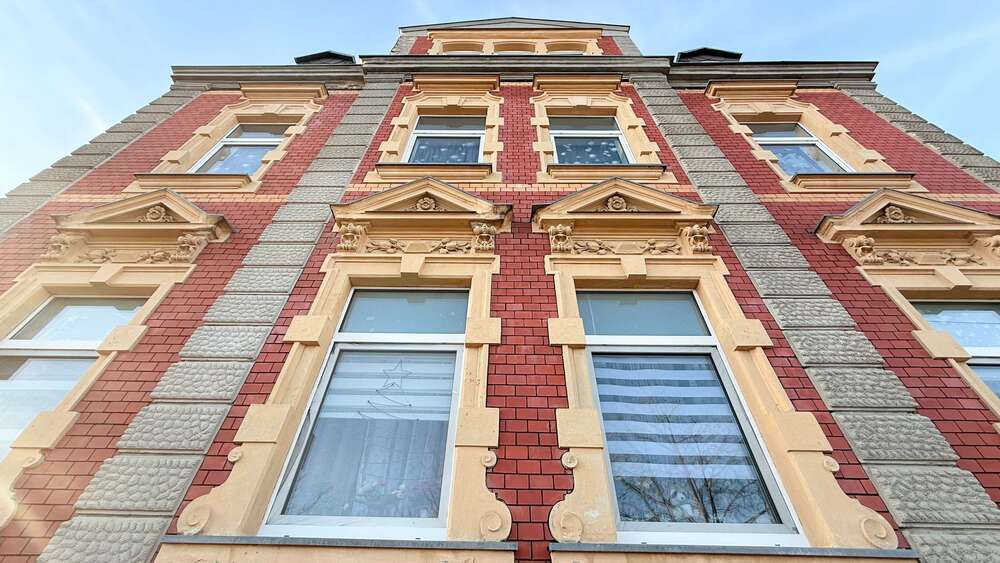 Haus zum Kaufen in StollbergErzgeb. 299.500 € 245 m² 10 zimmer