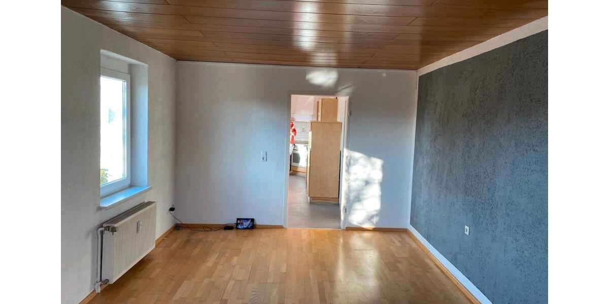 Etagenwohnung Friedrichshafen - 3 Zimmer, 80 m&sup2;, 1.000&euro; | Angebot:26396754