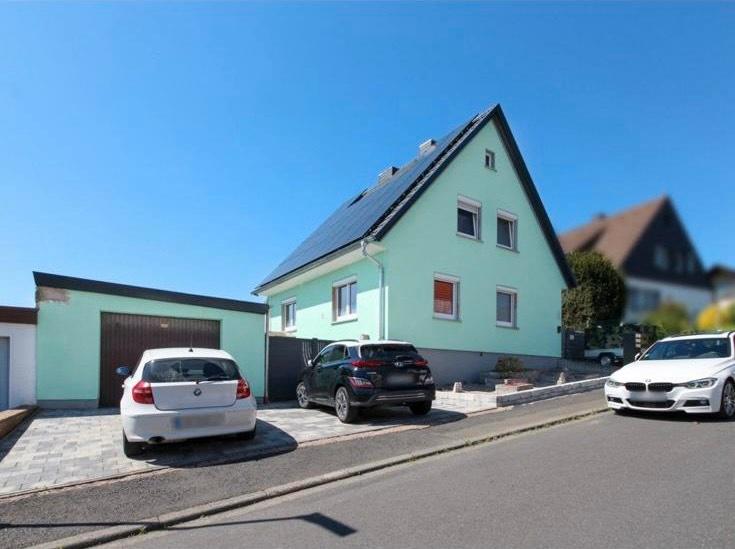 Einfamilienhaus Bad Hersfeld - 8 Zimmer, 210 m&sup2;, 335.000&euro; | Angebot:26111736