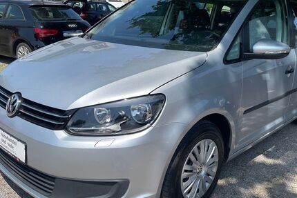 VW Touran 200.000 km 7.799 &euro; Radebeul 01445