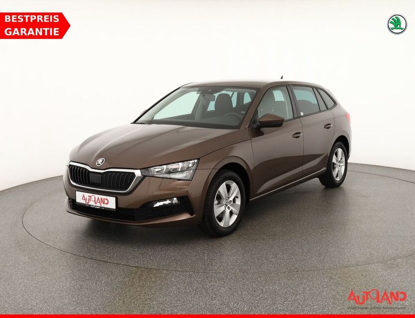 Skoda Scala 53.323 km 17.950 € Berlin 12683