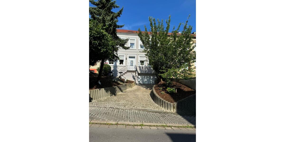 Reihenhaus Püttlingen - 6 Zimmer, 210 m&sup2;, 429.000&euro; | Angebot:27014471