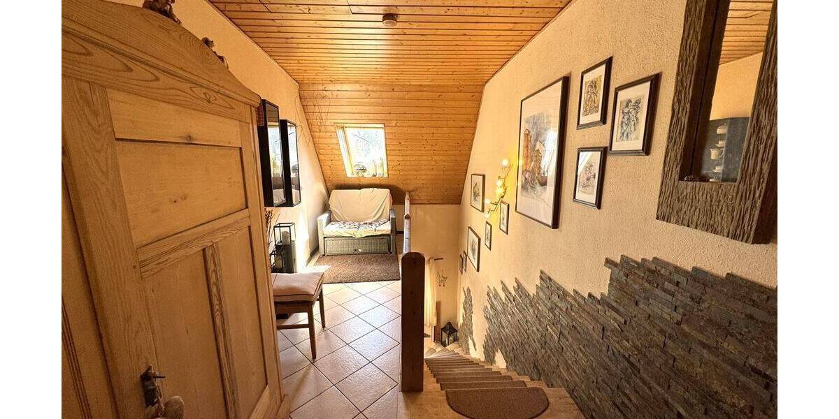 Mehrfamilienhaus, Wohnhaus Leutershausen - 8 Zimmer, 205 m&sup2;, 429.000&euro; | Angebot:26417545