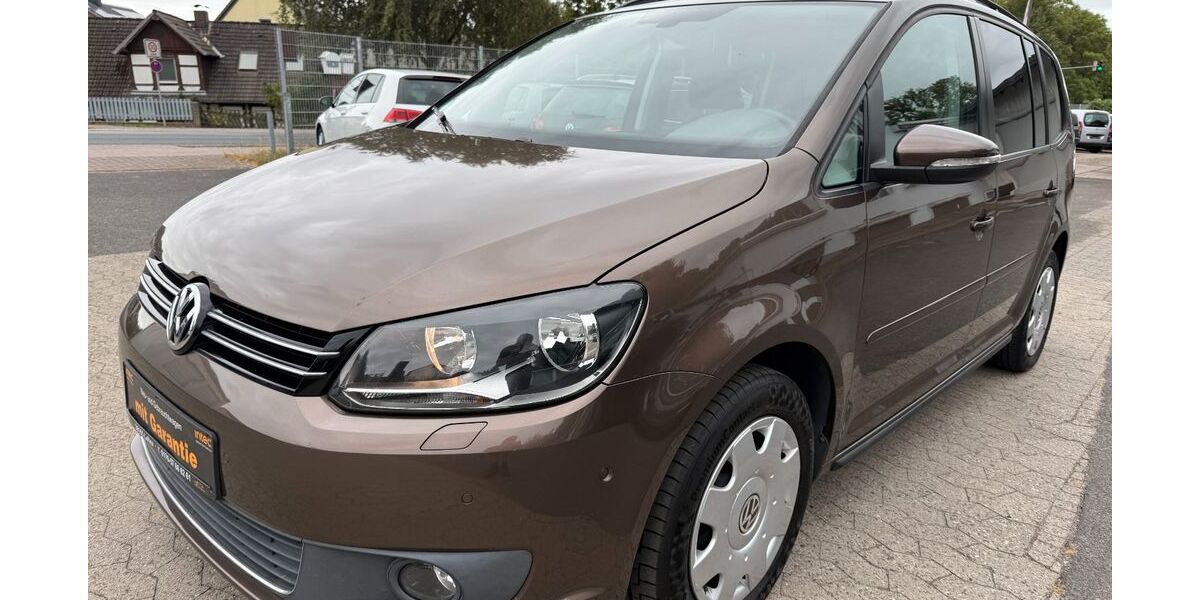 VW Touran 130.000 km 9.800 &euro; Lehre 38165